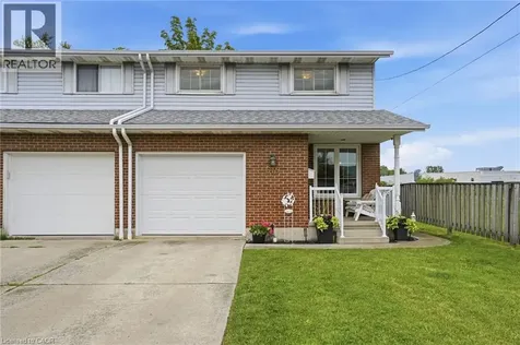 615 Broad Street East Dunnville ON N1A 1G9