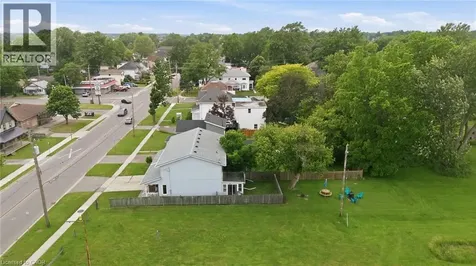 615 Broad Street East Dunnville ON N1A 1G9