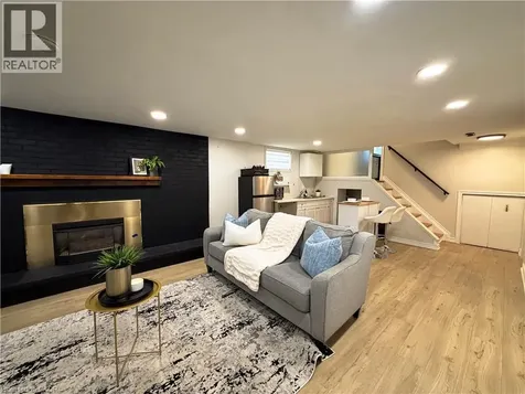 238 Laurier Avenue Milton ON L9T 3V6
