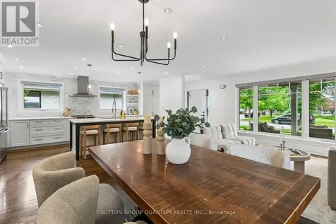 1944 Lenarthur Drive Mississauga (clarkson) ON L5J 2J2