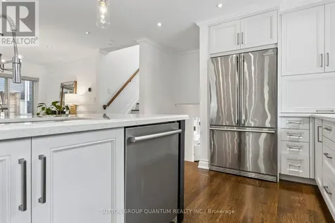 1944 Lenarthur Drive Mississauga (clarkson) ON L5J 2J2