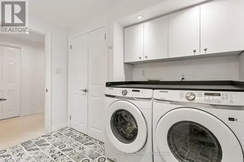 1944 Lenarthur Drive Mississauga (clarkson) ON L5J 2J2