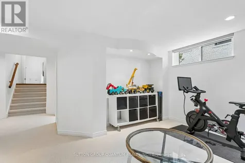 1944 Lenarthur Drive Mississauga (clarkson) ON L5J 2J2