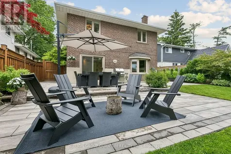1944 Lenarthur Drive Mississauga (clarkson) ON L5J 2J2