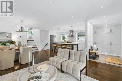 1944 Lenarthur Drive Mississauga (clarkson) ON L5J 2J2