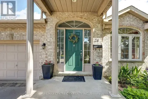 24 Schreyer Drive St. Thomas ON N5R 6E8