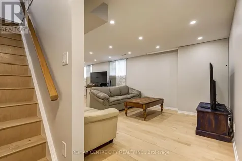 24 Schreyer Drive St. Thomas ON N5R 6E8