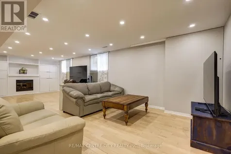 24 Schreyer Drive St. Thomas ON N5R 6E8