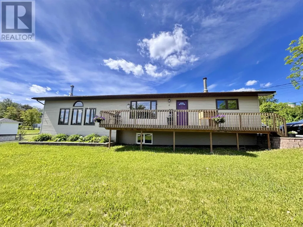17 Kenora Road Red Lake ON P0V 2M0