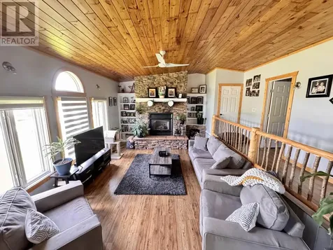 17 Kenora Road Red Lake ON P0V 2M0