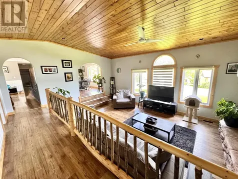 17 Kenora Road Red Lake ON P0V 2M0