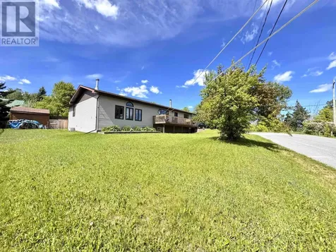 17 Kenora Road Red Lake ON P0V 2M0