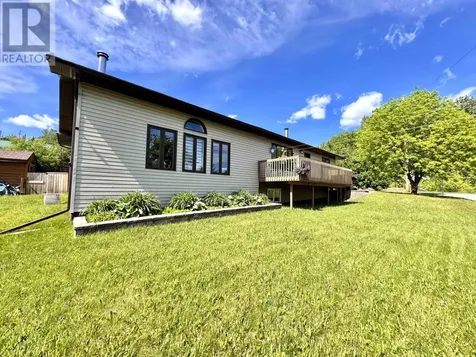 17 Kenora Road Red Lake ON P0V 2M0