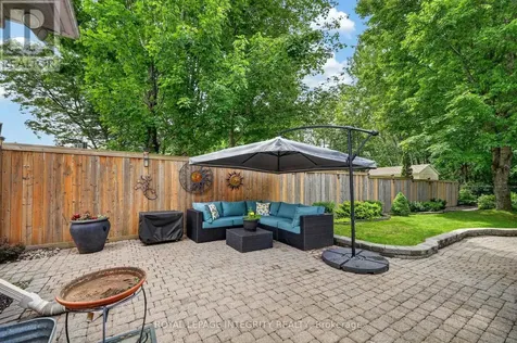 1535 Bonneville Crescent Ottawa ON K1C 7M9