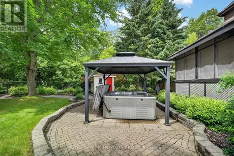 1535 Bonneville Crescent Ottawa ON K1C 7M9