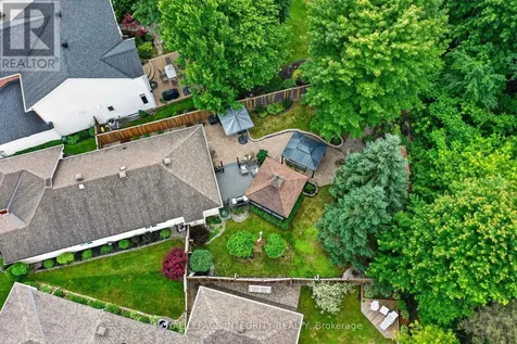 1535 Bonneville Crescent Ottawa ON K1C 7M9