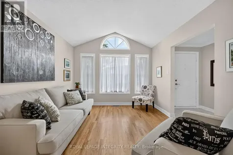 1535 Bonneville Crescent Ottawa ON K1C 7M9