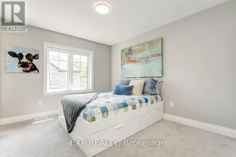 703 Reverie Private Ottawa ON K2S 1E3
