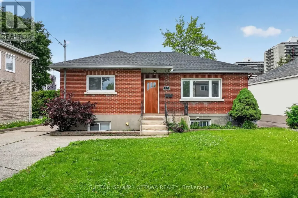 93 Ontario Street Ottawa ON K1K 1K8