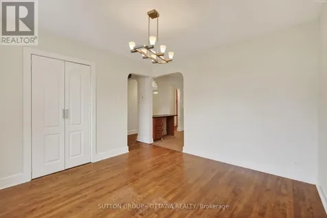 93 Ontario Street Ottawa ON K1K 1K8