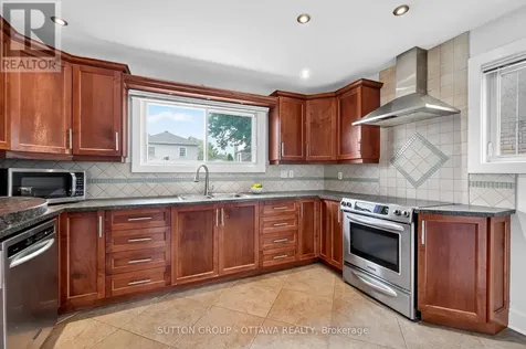 93 Ontario Street Ottawa ON K1K 1K8