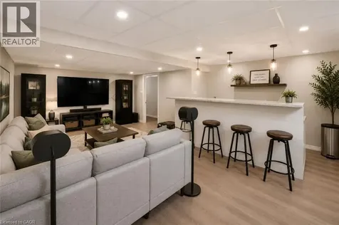 31 Townsend Drive Breslau ON N0B 1M0