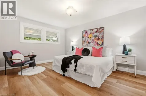 99 Byron Avenue Stoney Creek ON L8J 2T2