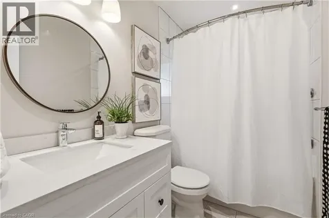 99 Byron Avenue Stoney Creek ON L8J 2T2