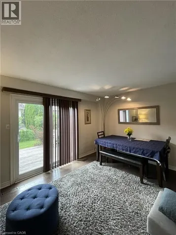 2140 Clipper Crescent Burlington ON L7M 2P8