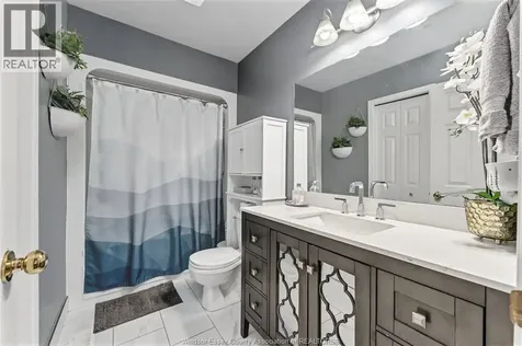 752 Helena Crescent Belle River ON N8L 0L1