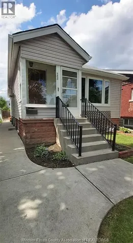 588 Irvine Avenue Windsor ON N8X 2T2