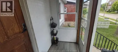 588 Irvine Avenue Windsor ON N8X 2T2