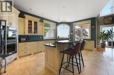 1740 Caille Avenue Lakeshore ON N8L 0J5