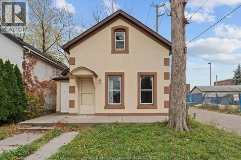559 Chatham Street East Windsor ON N9A 2X2