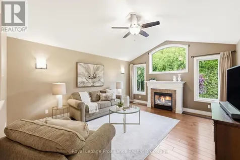 13 Algonquin Avenue Brighton ON K0K 1H0