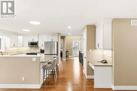 13 Algonquin Avenue Brighton ON K0K 1H0