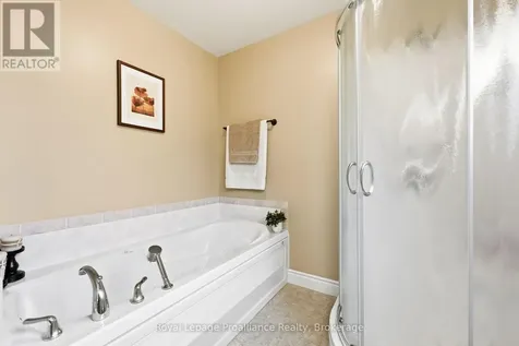 13 Algonquin Avenue Brighton ON K0K 1H0