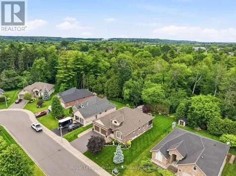 13 Algonquin Avenue Brighton ON K0K 1H0