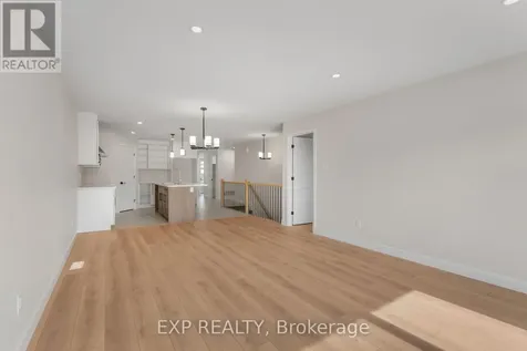 995 Katia Street The Nation ON K0A 2M0