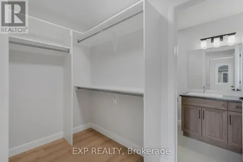 995 Katia Street The Nation ON K0A 2M0