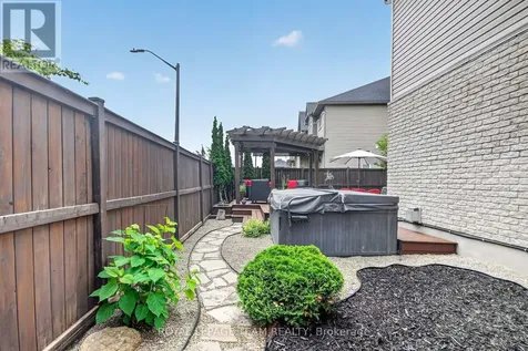 111 Hawkeswood Drive Ottawa ON K4M 0C1