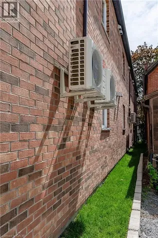 36 Grant Avenue Hamilton ON L8N 2X5