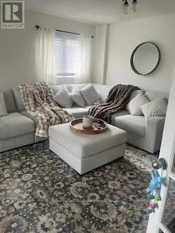 15 Enzo Crescent Uxbridge ON L9P 1M2