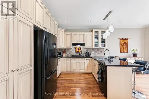 6 Williams Street Collingwood ON L9Y 0B9