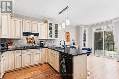 6 Williams Street Collingwood ON L9Y 0B9