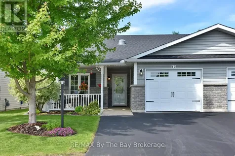 12 New York Avenue Wasaga Beach ON L9Z 3A8