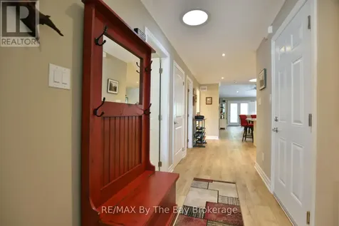 12 New York Avenue Wasaga Beach ON L9Z 3A8