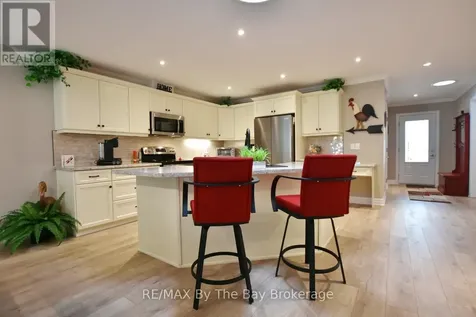 12 New York Avenue Wasaga Beach ON L9Z 3A8