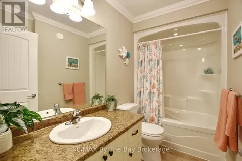 12 New York Avenue Wasaga Beach ON L9Z 3A8