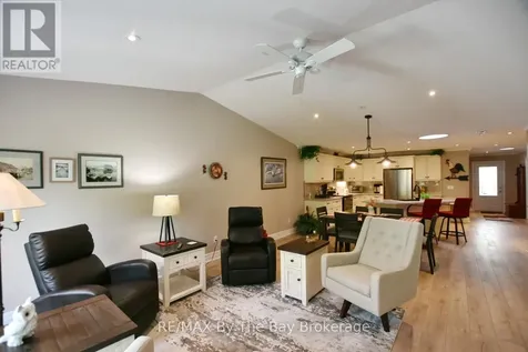 12 New York Avenue Wasaga Beach ON L9Z 3A8